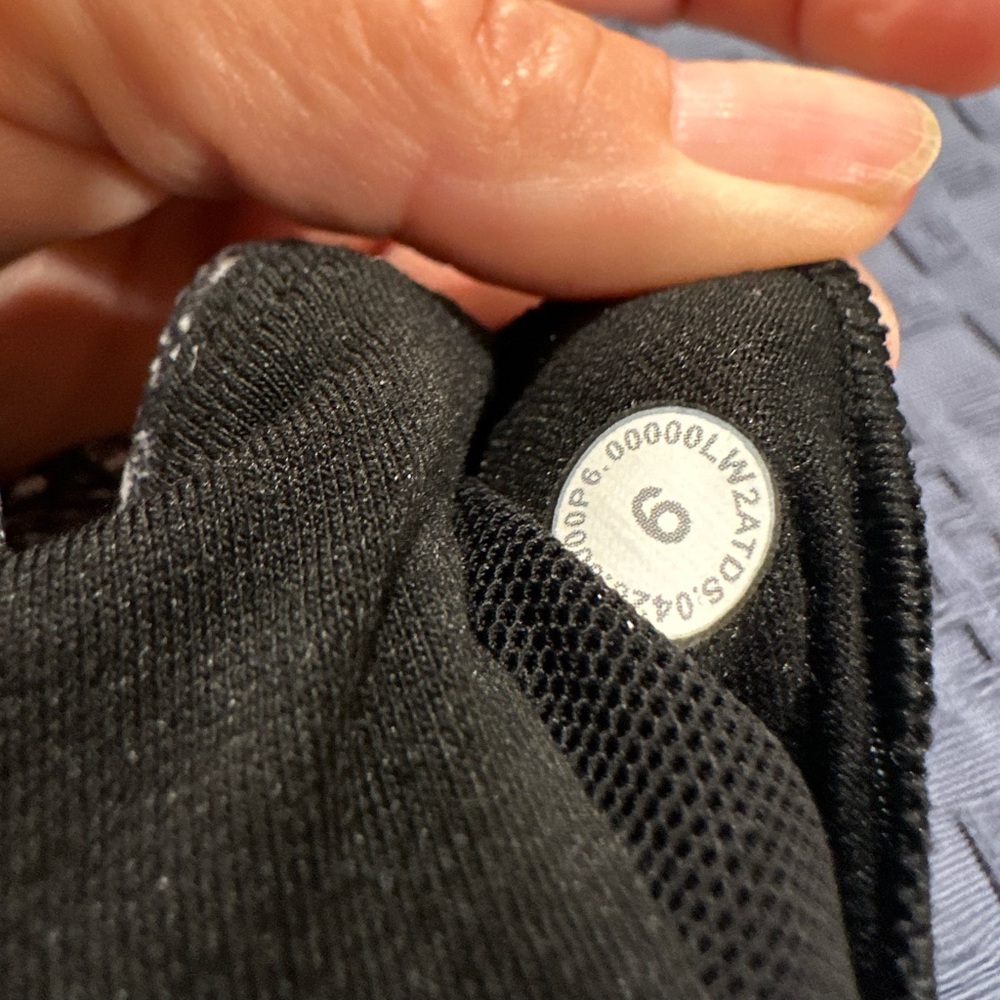 Lululemon Free to Be Moved Sport Bra, Women’s Size 4 - NWOT - Picture 3 of 3